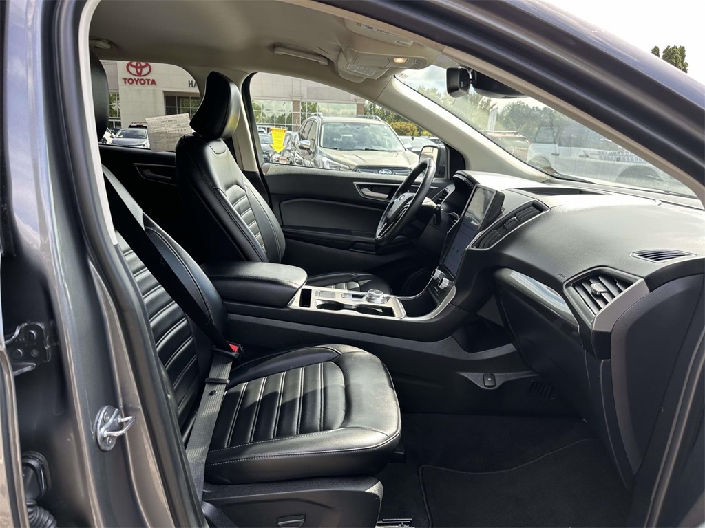2024 Ford Edge SEL photo 11