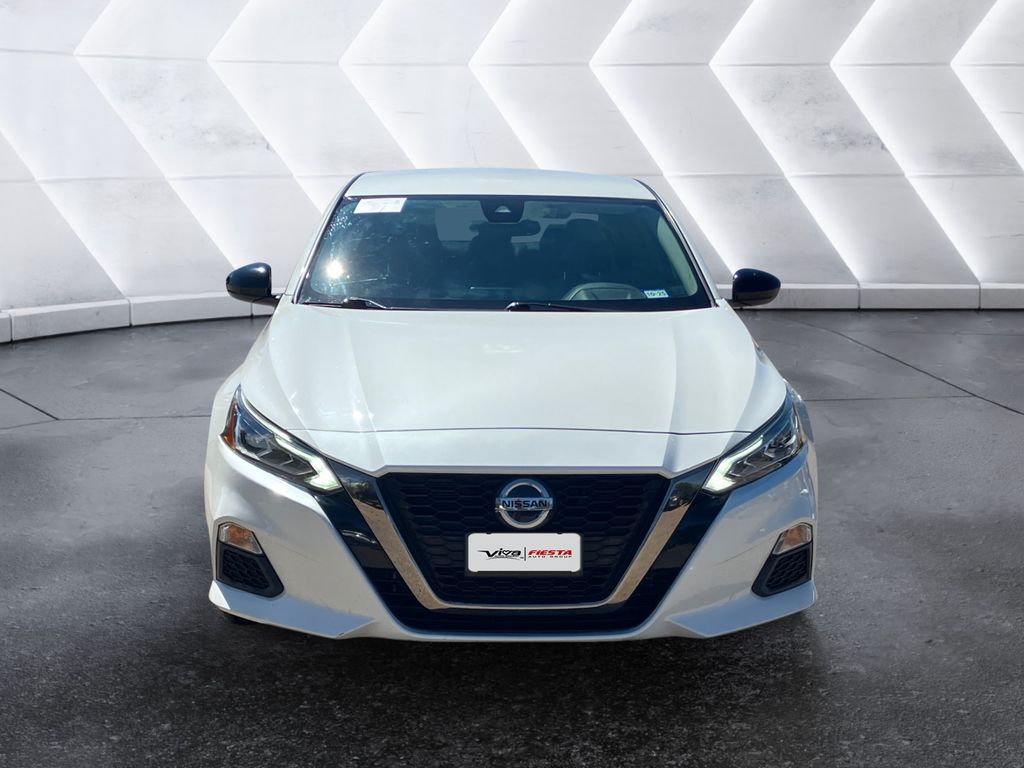 2020 Nissan Altima 2.5 SR photo 2
