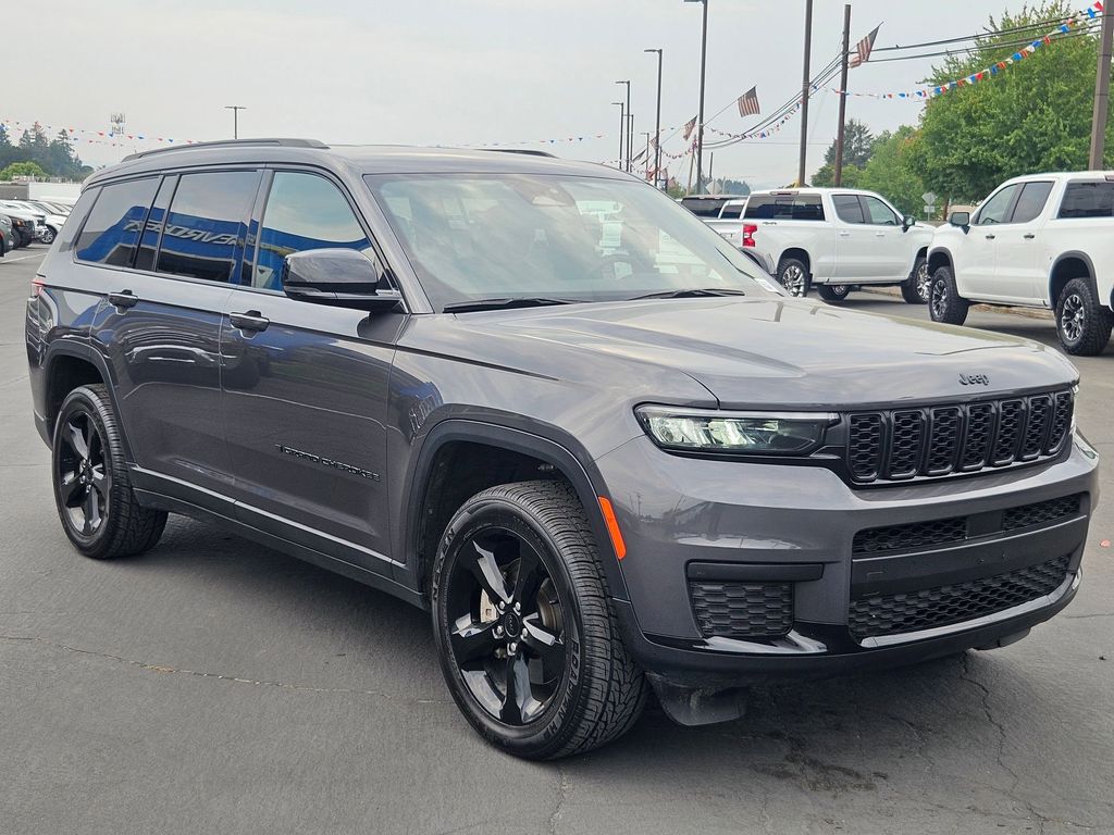 2023 Jeep Grand Cherokee Altitude photo 6