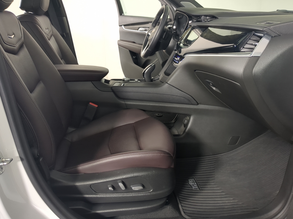 2024 Cadillac XT6 Premium Luxury photo 12