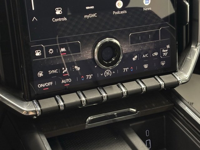 2024 Gmc Acadia Denali photo 31