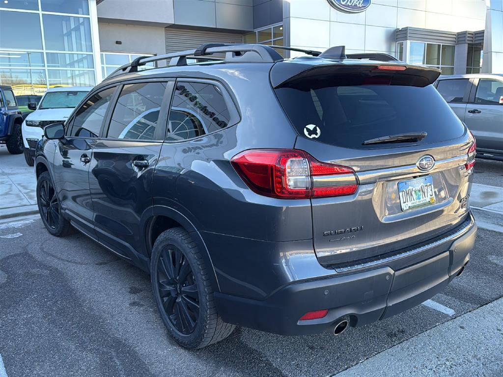 2022 Subaru Ascent Onyx Edition photo 3