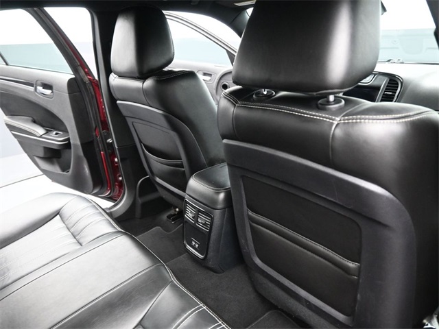 2021 Chrysler 300 S photo 23
