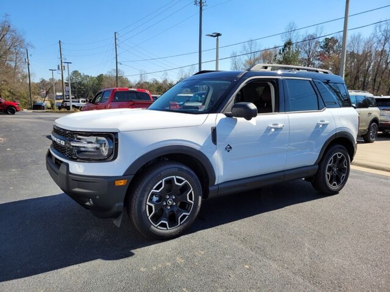 2025 Ford Bronco Sport Outer Banks photo 3