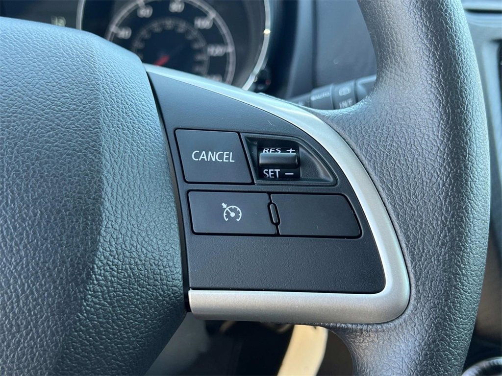 2025 Mitsubishi Outlander S photo 21
