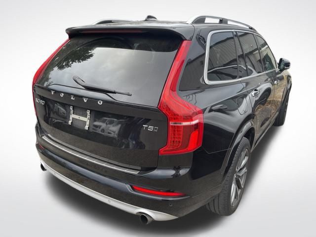 2018 Volvo XC90 T5 Momentum photo 8