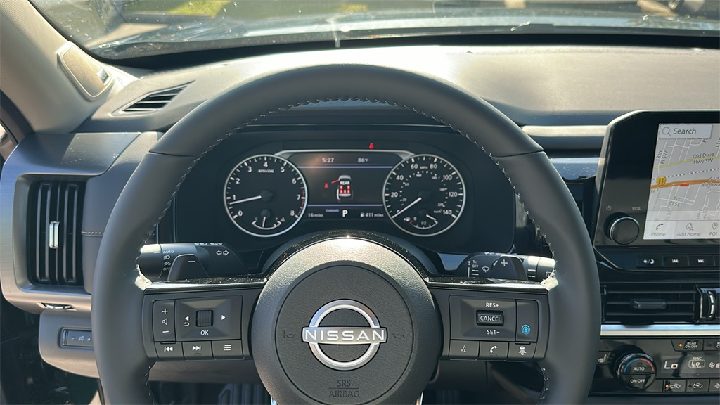2025 Nissan Pathfinder SL photo 18