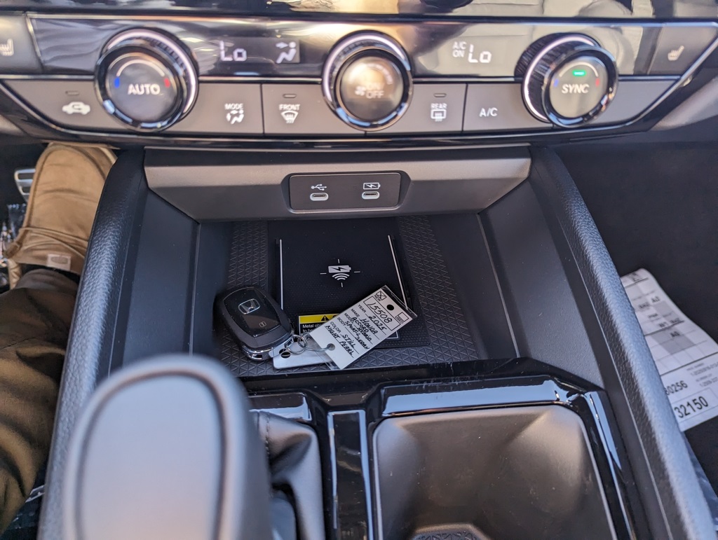 2025 Honda Accord Hybrid Sport-L photo 13