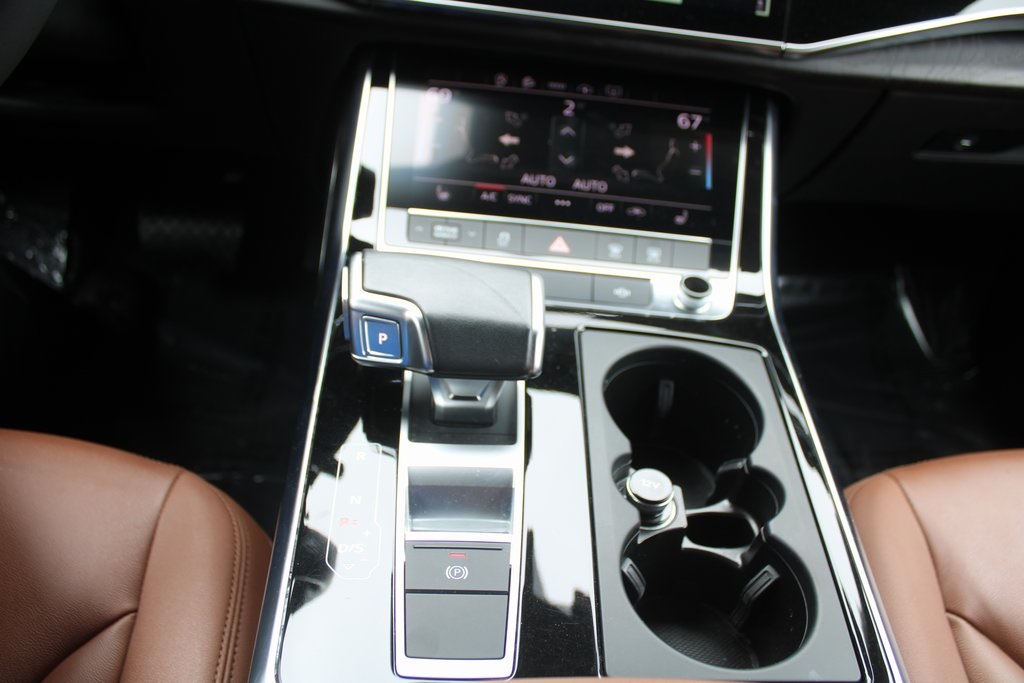 2023 Audi Q8 Premium 55 photo 36