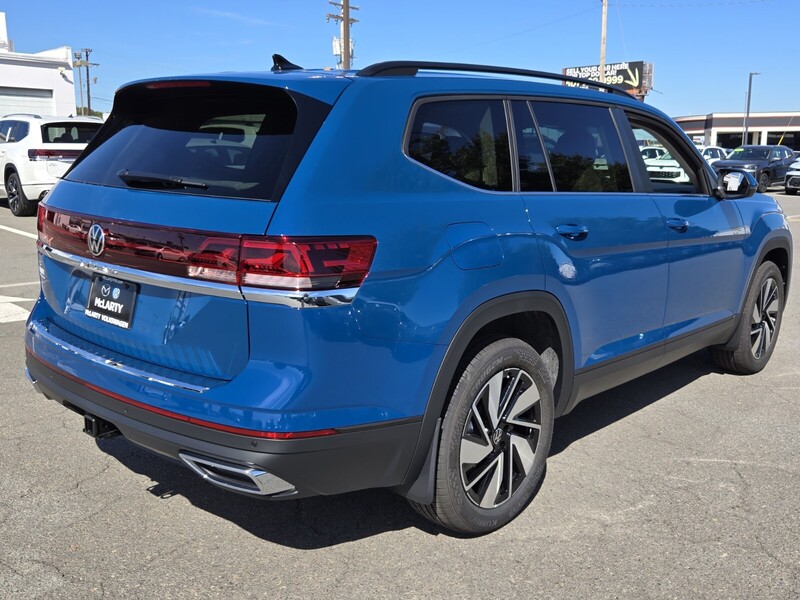 2026 Volkswagen Atlas SE Technology photo 3