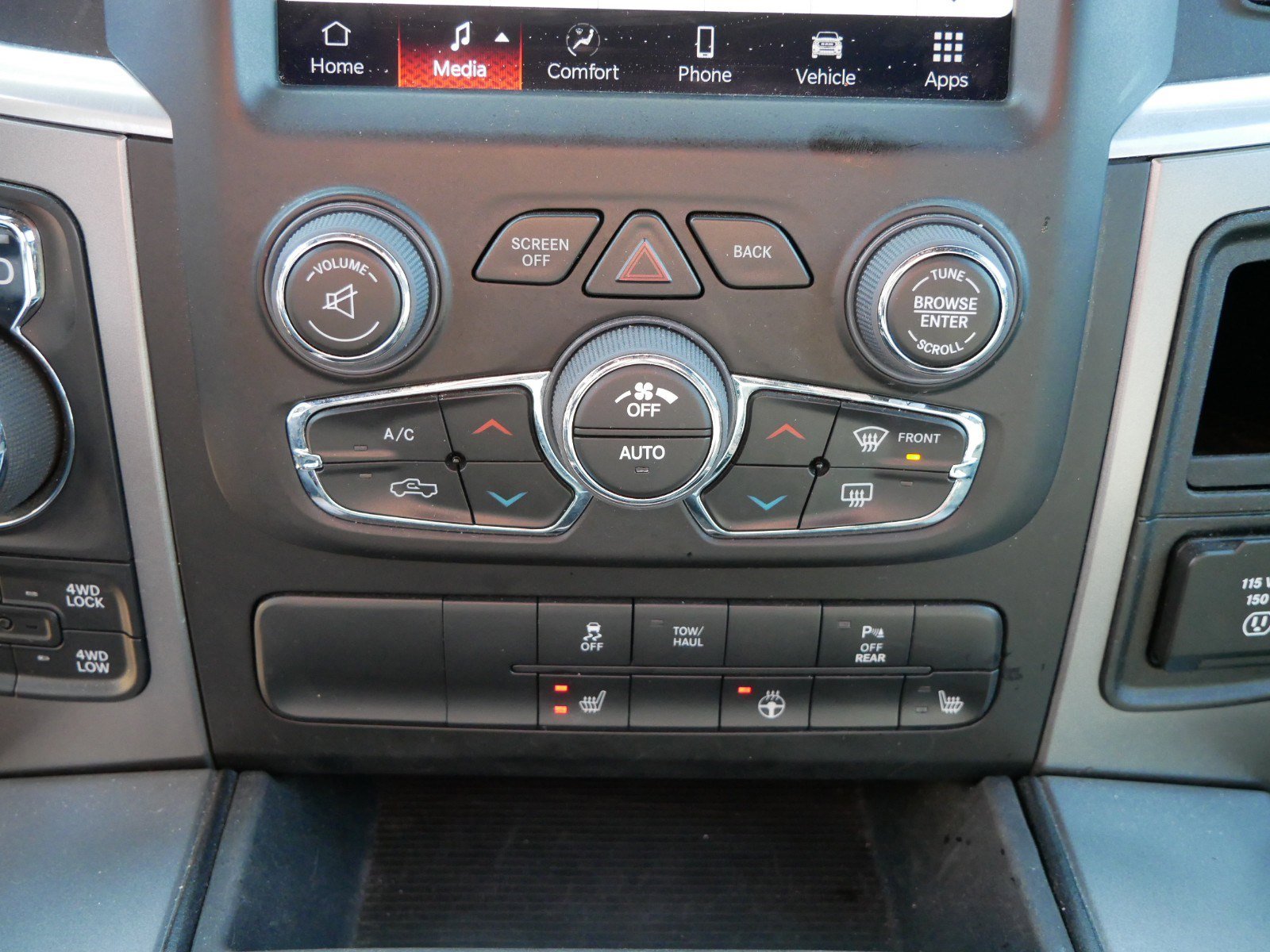 2022 Ram 1500 Classic Warlock photo 22