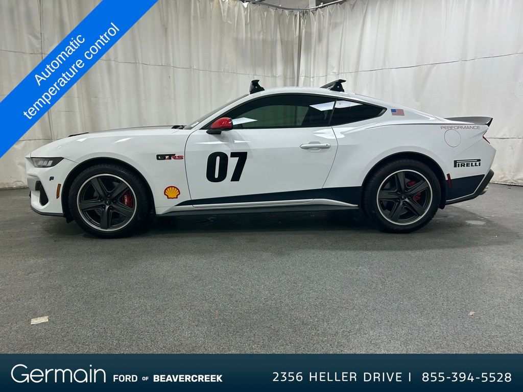 2024 Ford Mustang GT Premium photo 4