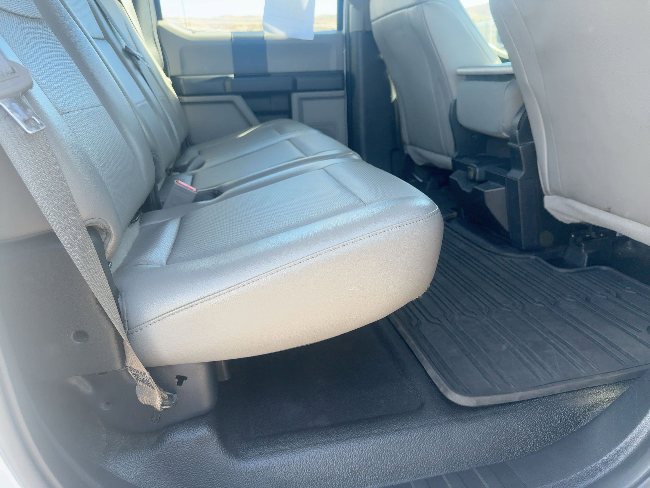2017 Ford F-350 XL photo 17