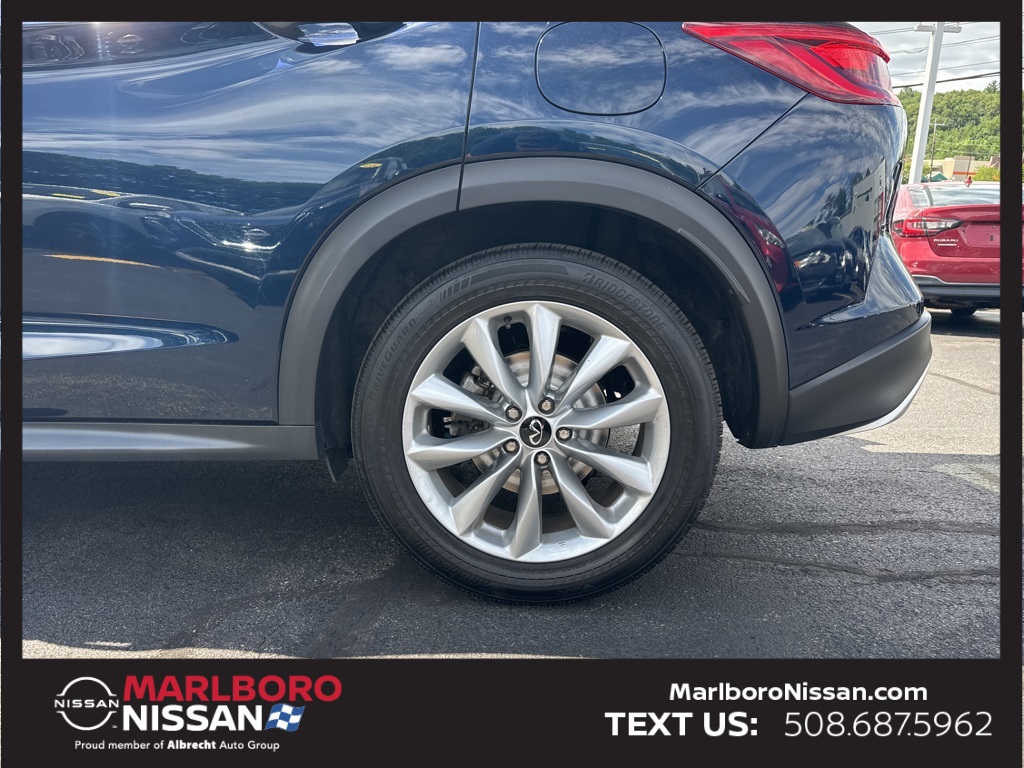 2021 Infiniti QX50 Essential photo 12