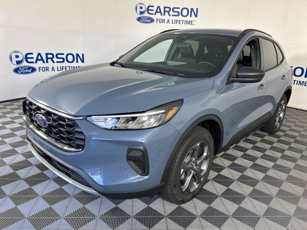 2026 Ford Escape ST-Line's photo