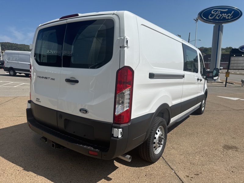 2025 Ford Transit Cargo Van photo 3