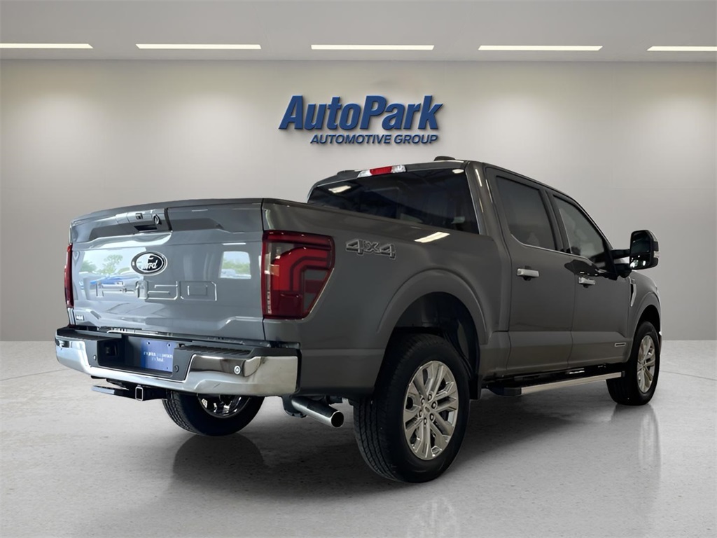 2025 Ford F-150 Lariat photo 8