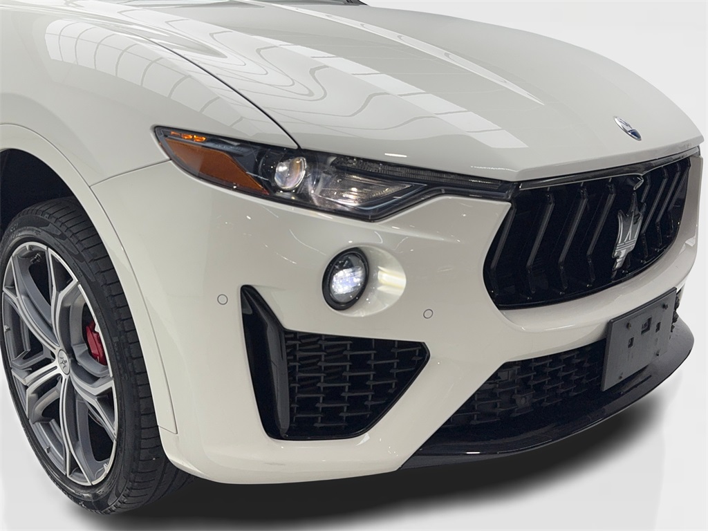 2022 Maserati Levante Modena photo 3