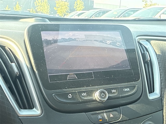 2022 Chevrolet Malibu 1LT photo 17