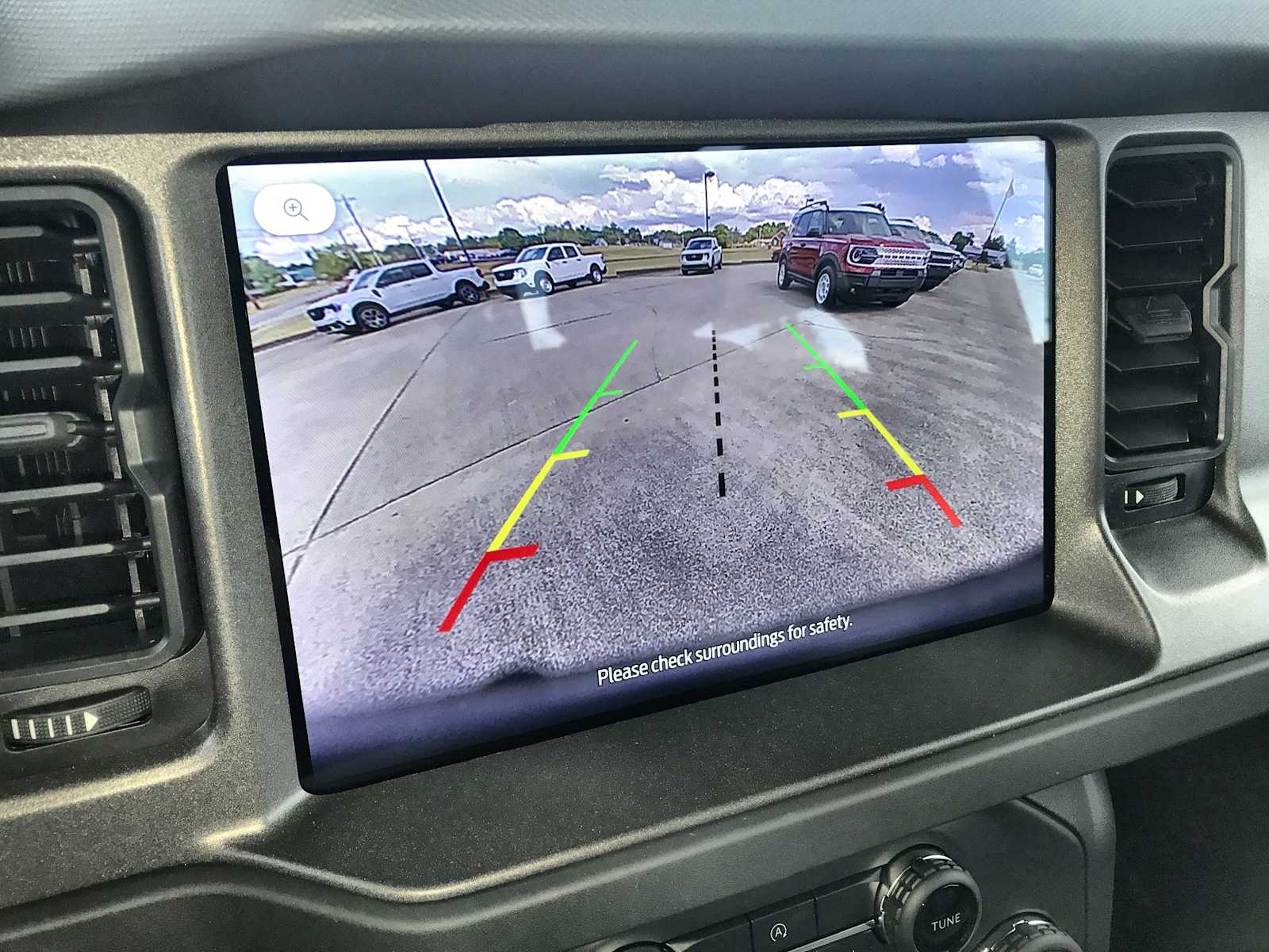2025 Ford Bronco Base photo 17