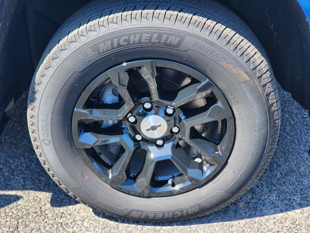 2023 Chevrolet Silverado 1500 RST photo 3