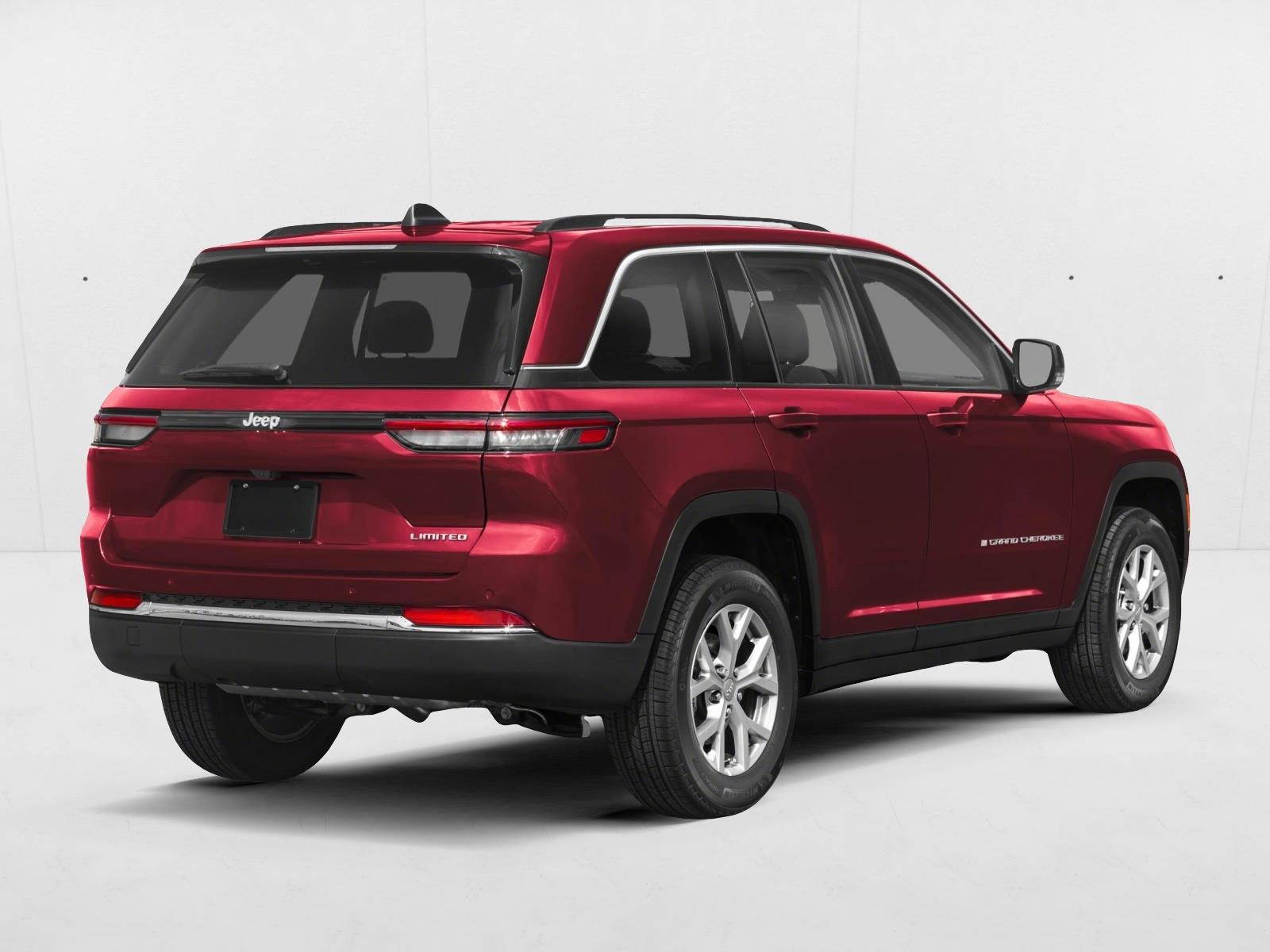 2025 Jeep Grand Cherokee Laredo photo 2