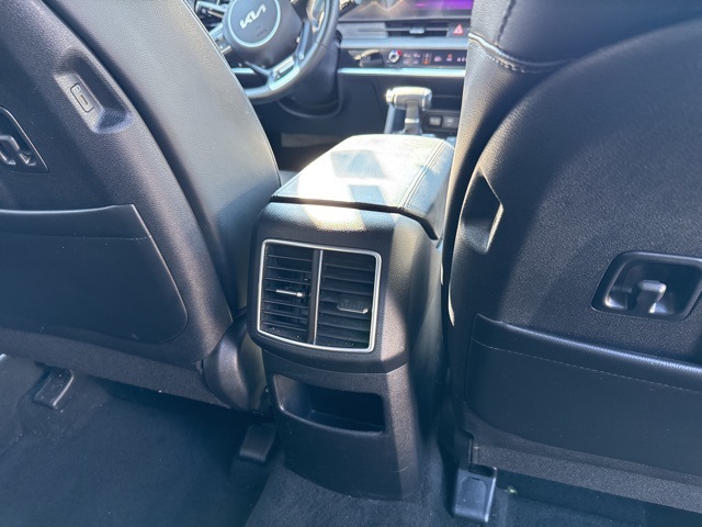 2023 Kia Sportage X-Line photo 12