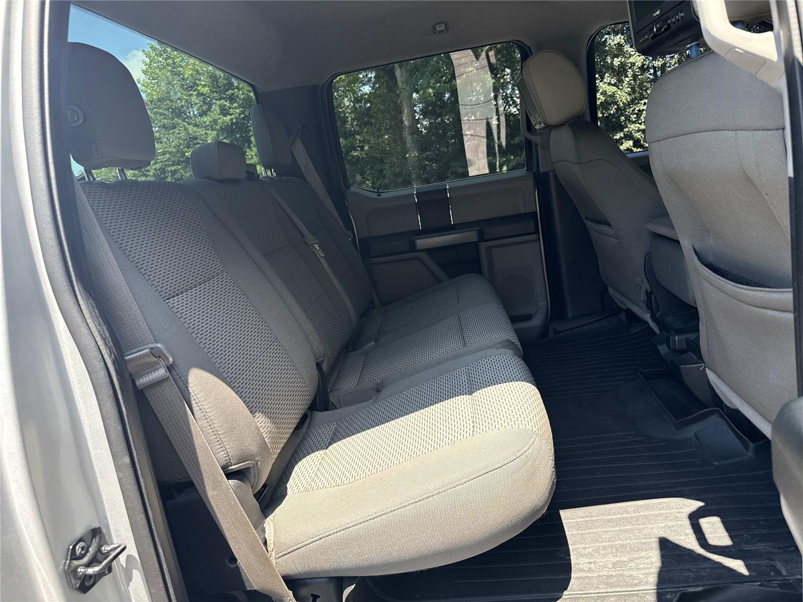 2016 Ford F-150 XLT photo 23