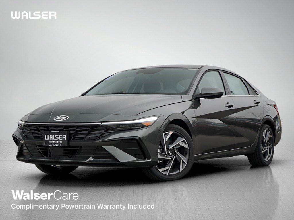 2025 Hyundai Elantra Limited's photo