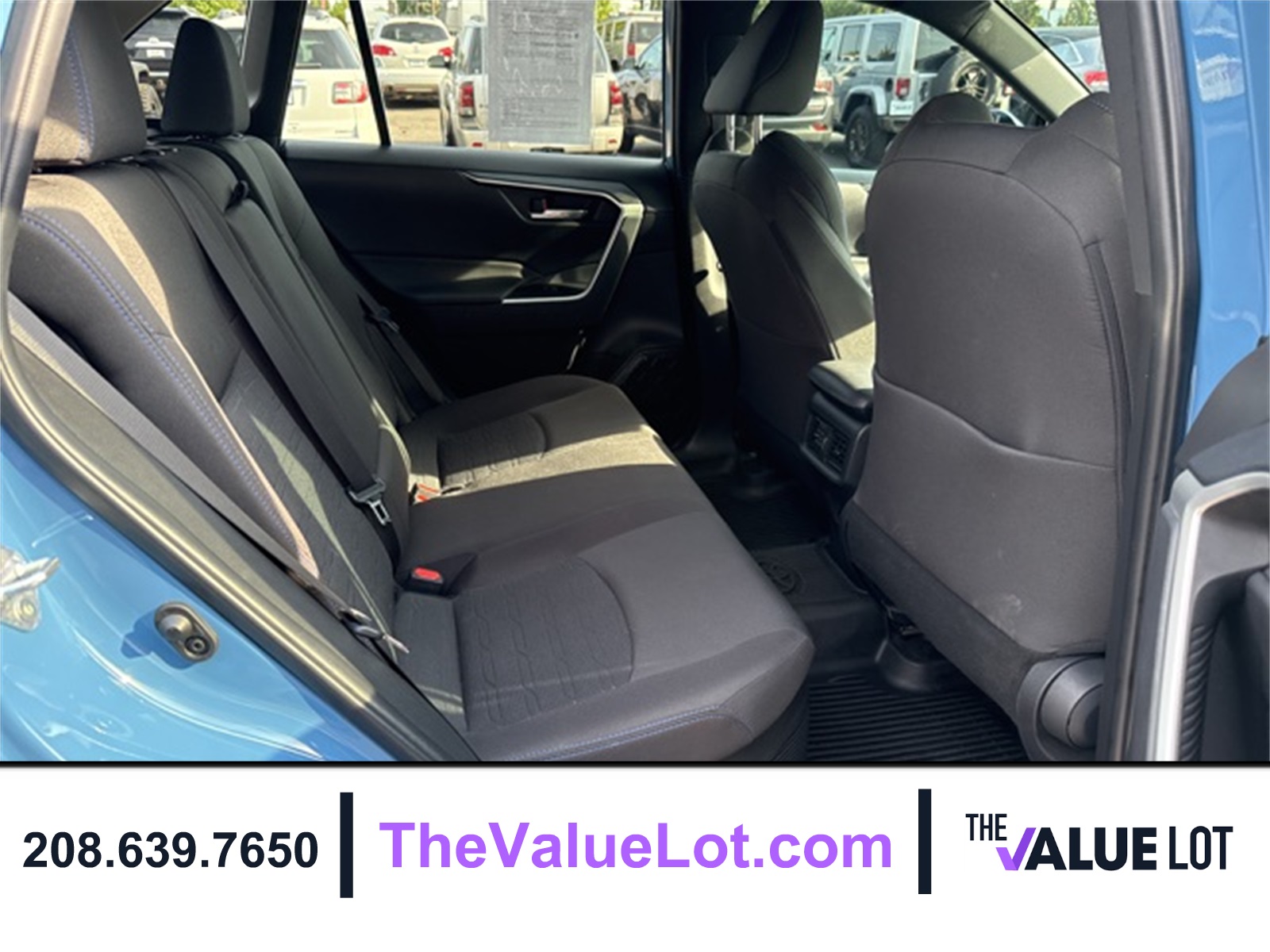 2023 Toyota RAV4 Hybrid SE photo 18