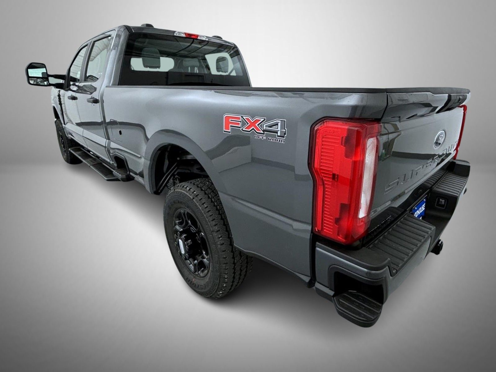 2026 Ford F-350 photo 7