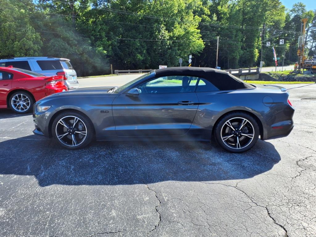 2017 Ford Mustang GT Premium photo 3