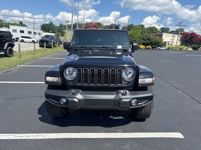 2025 Jeep Gladiator photo 2