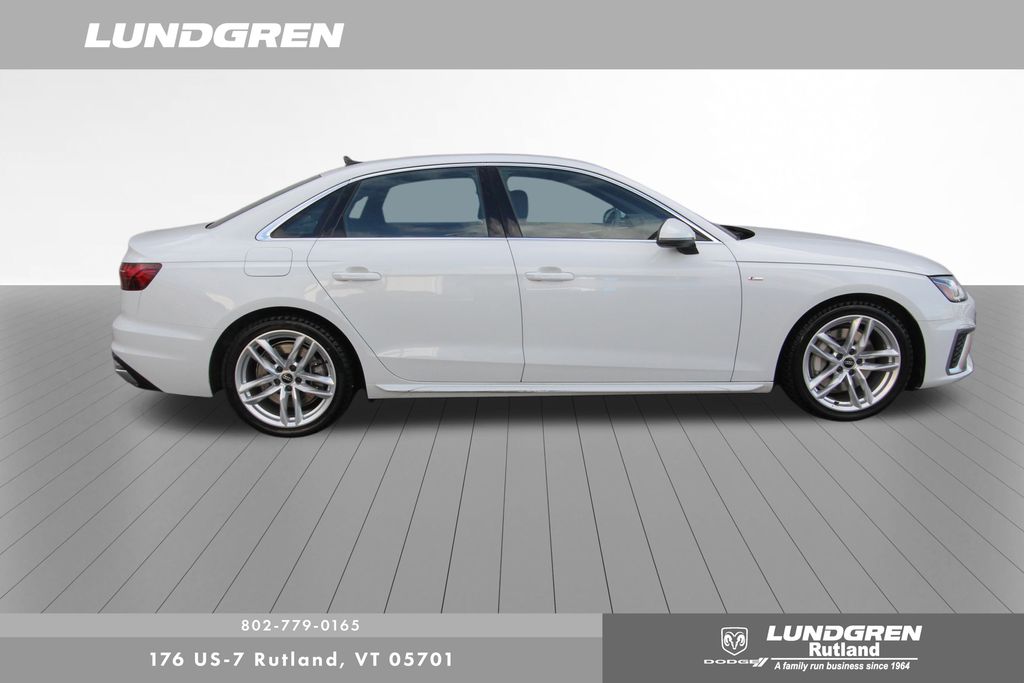 2023 Audi A4 45 S line Premium Plus Quattro photo 2