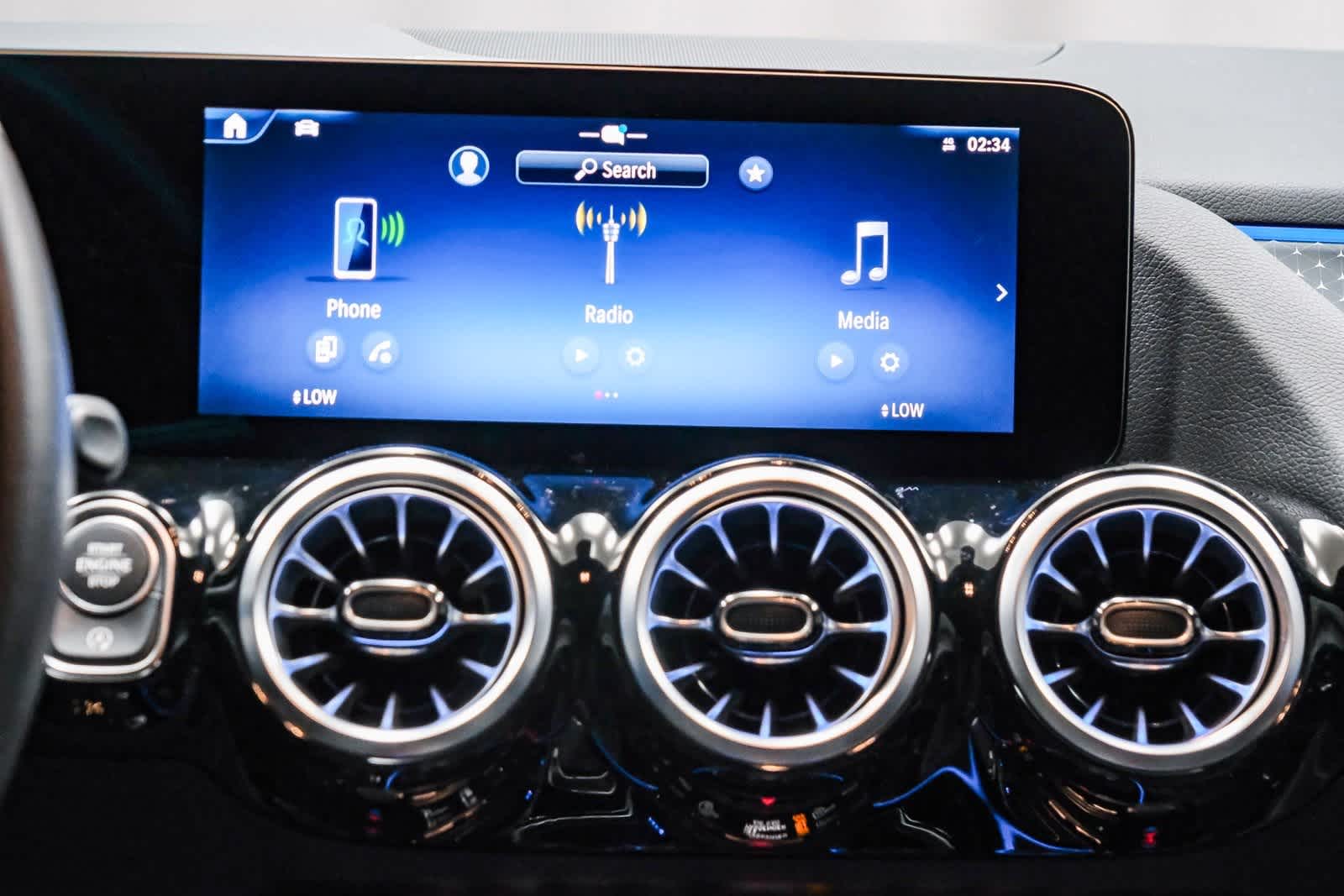 2025 Mercedes Benz GLA 250 photo 14