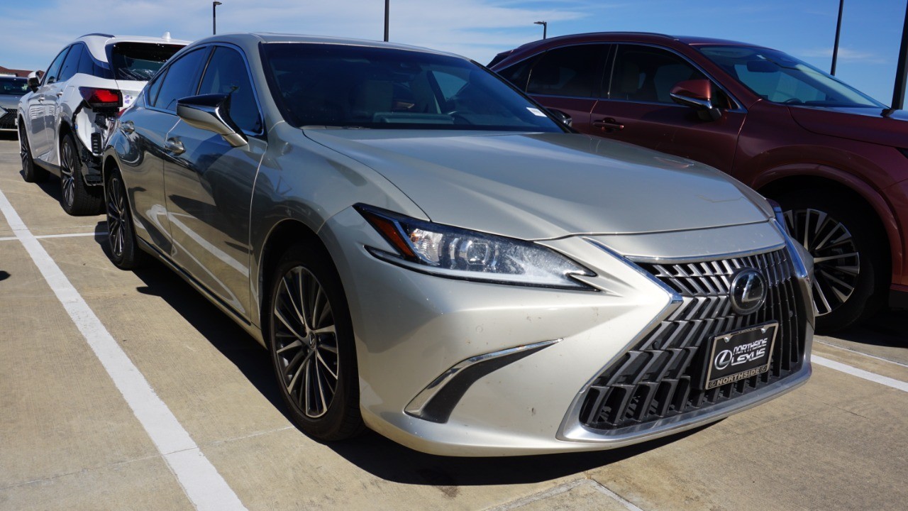 2023 Lexus ES 350 photo 2