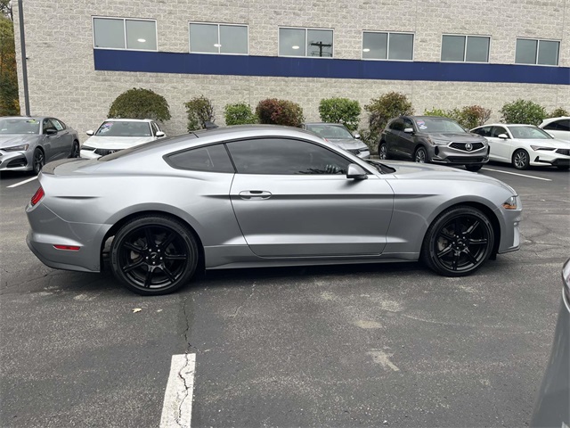2020 Ford Mustang EcoBoost Premium photo 2
