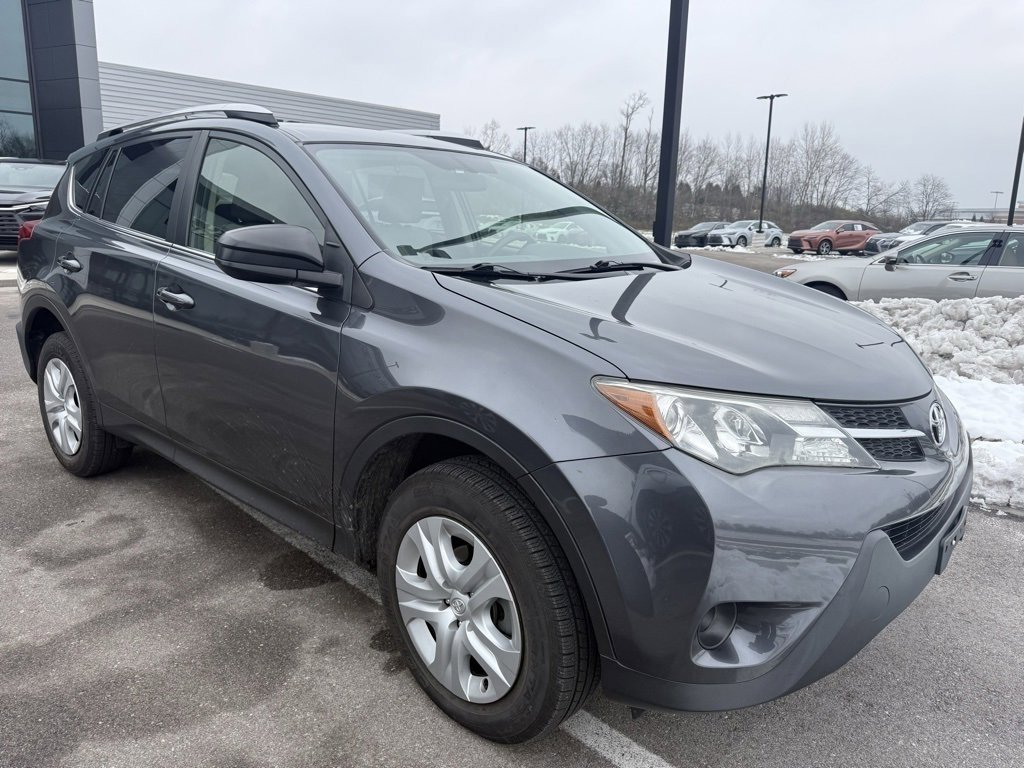 Used 2015 Toyota RAV4 LE with VIN JTMBFREV9FD120204 for sale in Fort Wright, KY