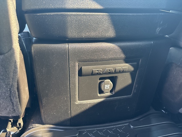 2021 Ram 1500 Classic Warlock photo 24