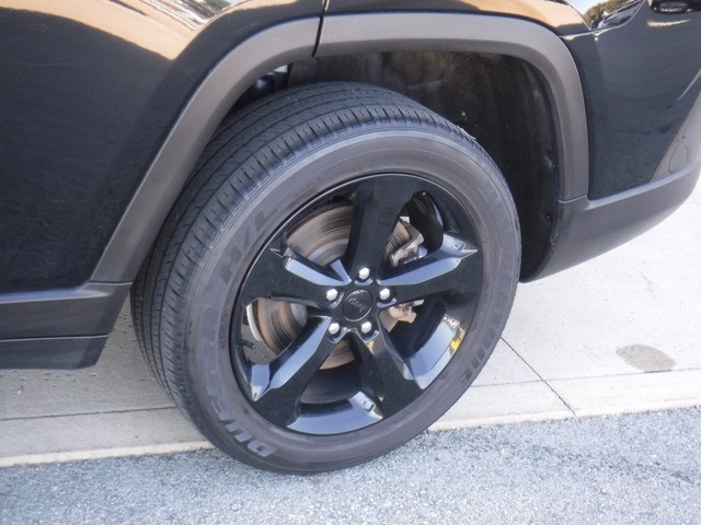 2021 Jeep Grand Cherokee Altitude photo 3