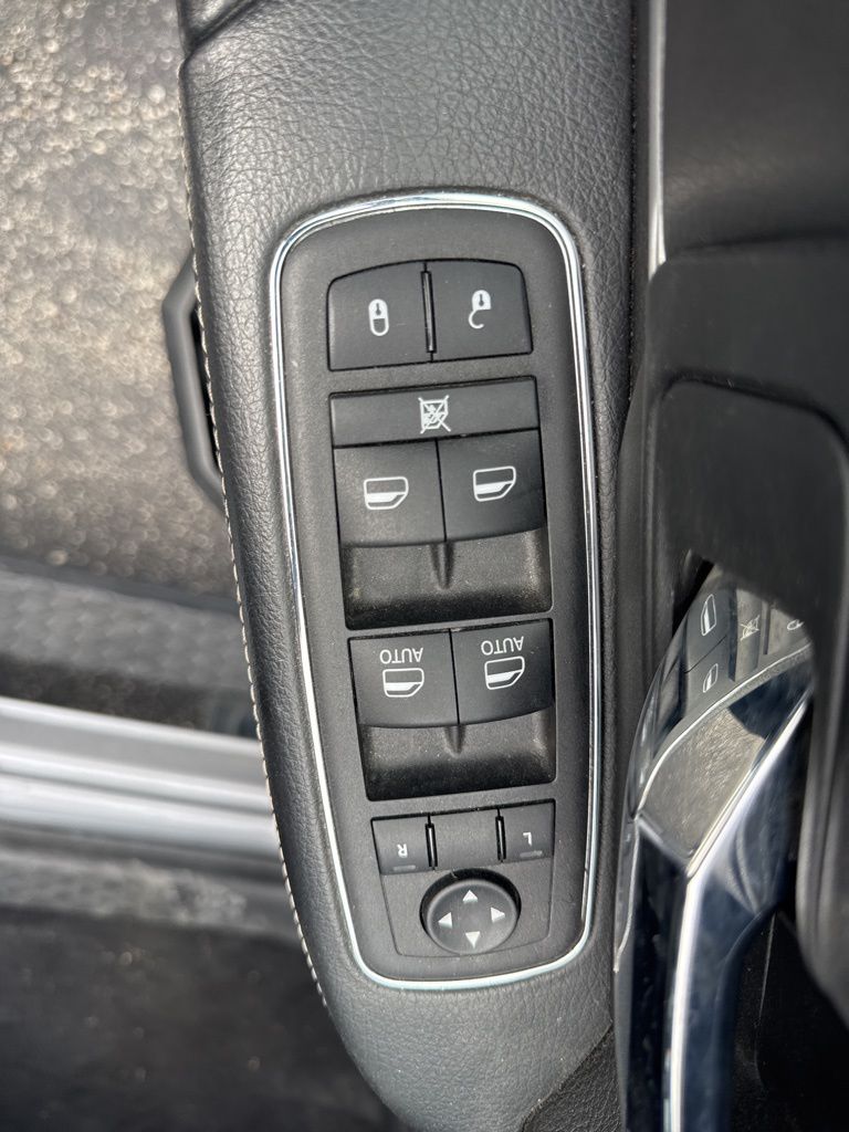 2023 Ram 1500 Classic Warlock photo 6