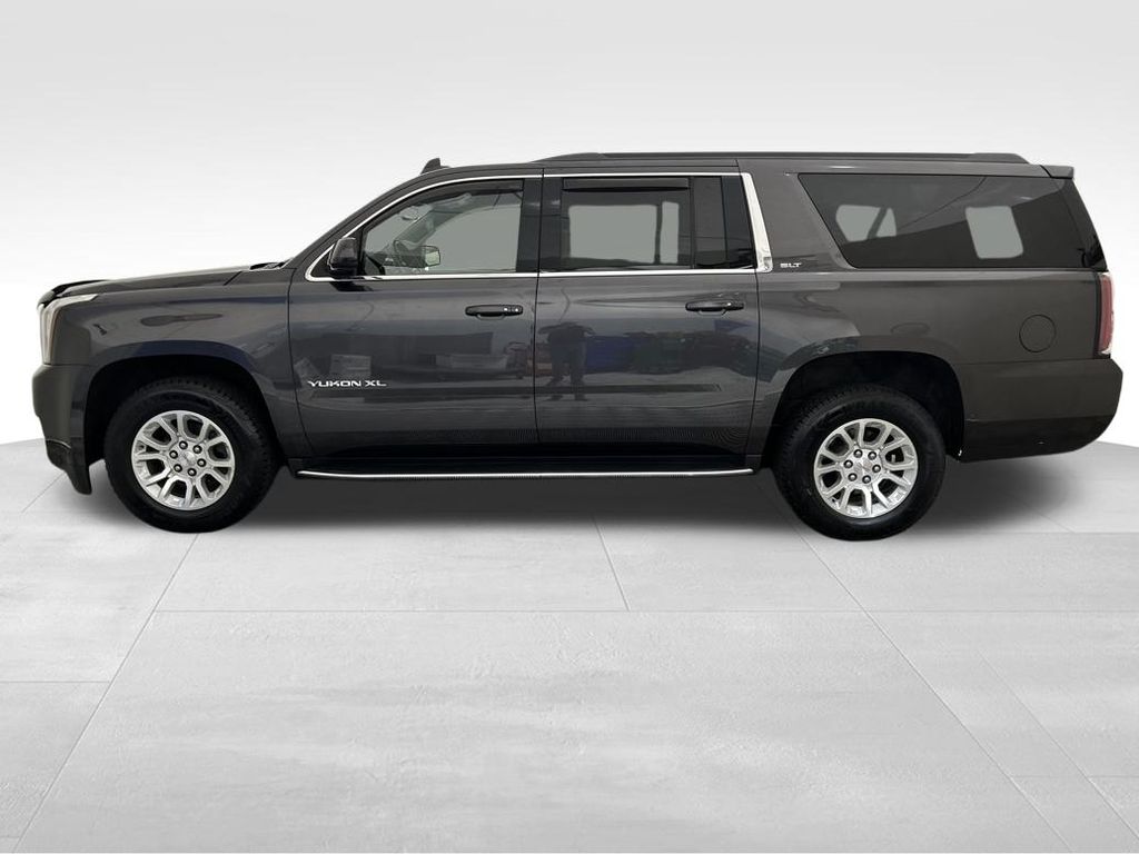 2017 Gmc Yukon XL SLT photo 3