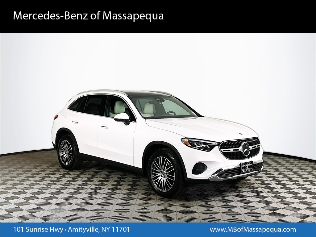 2026 Mercedes-Benz GLC Base's photo