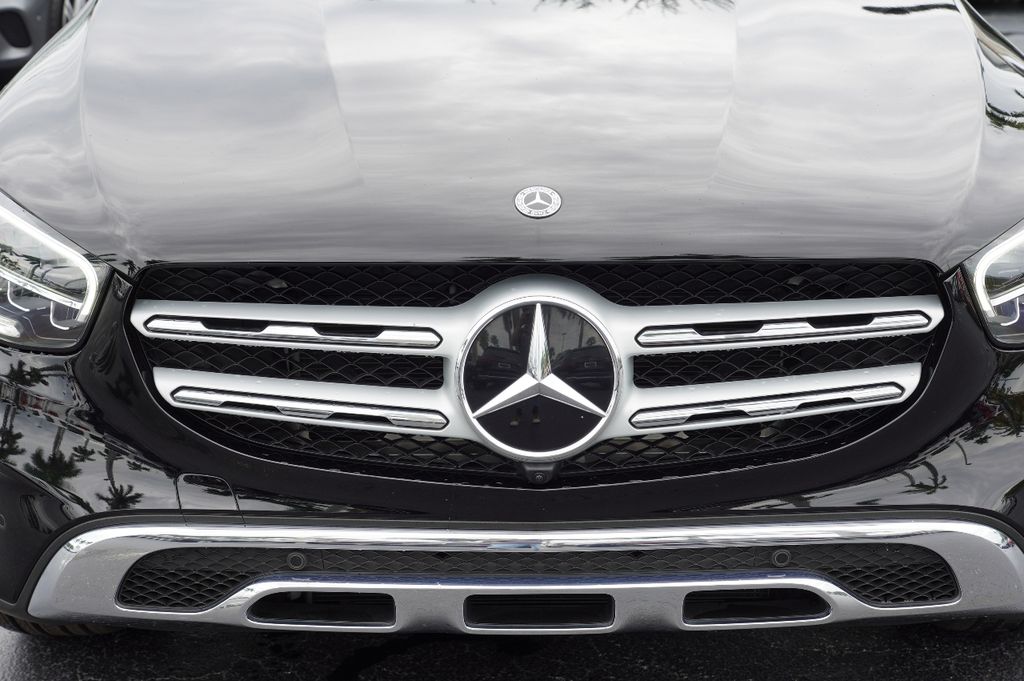 2022 Mercedes Benz GLC 300 photo 6
