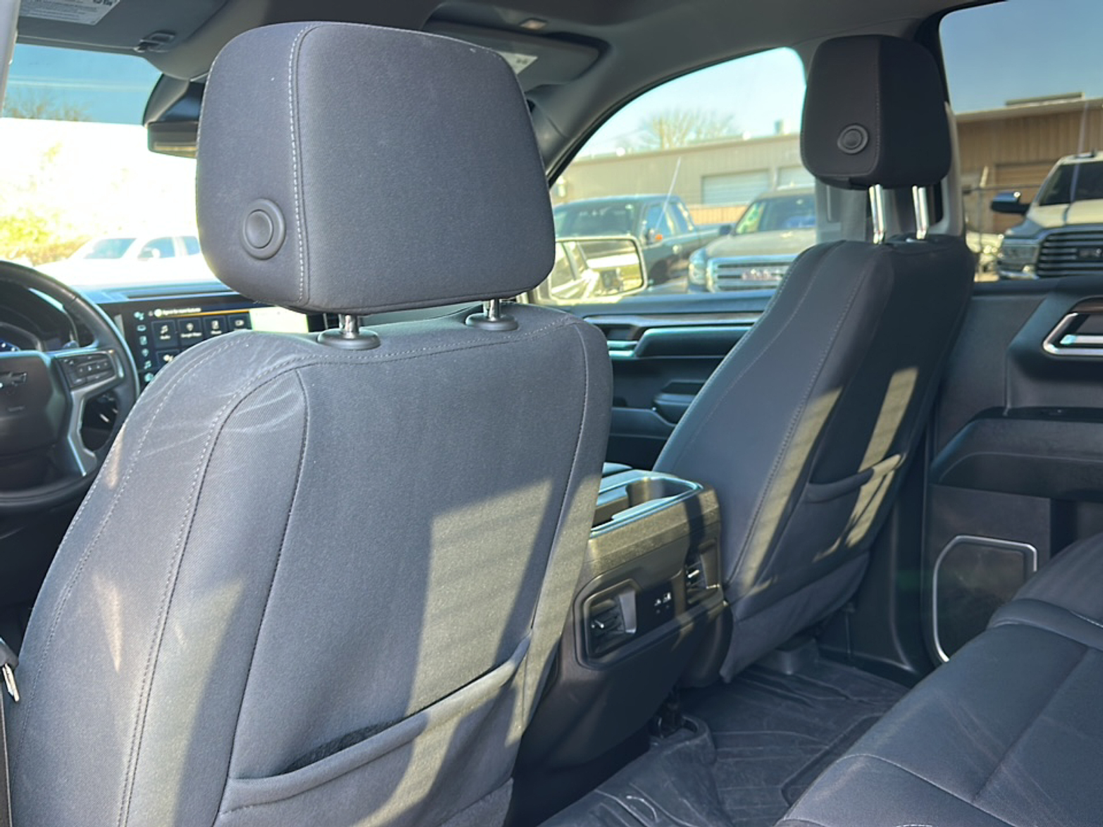 2024 Chevrolet Silverado 1500 Texas Edition photo 4