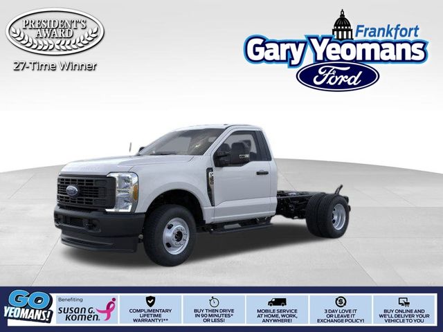 2026 Ford F-350 Super Duty Chassis Cab XL's photo