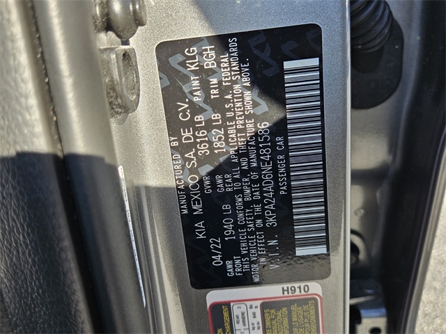 2022 Kia Rio S photo 18