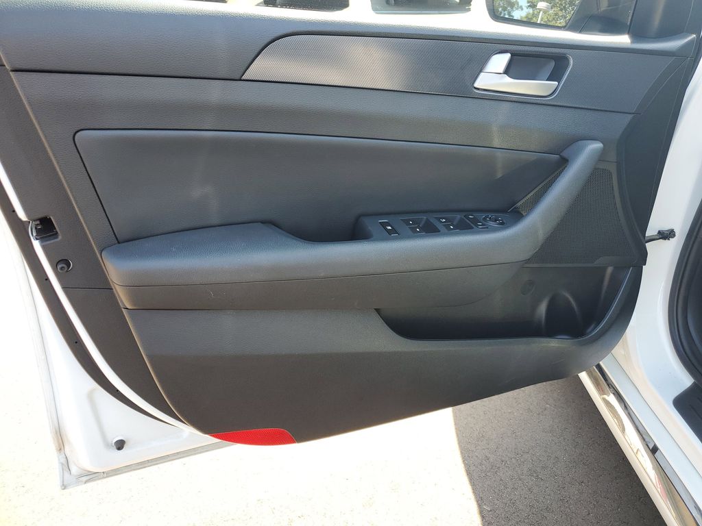 2017 Hyundai Sonata Sport photo 5