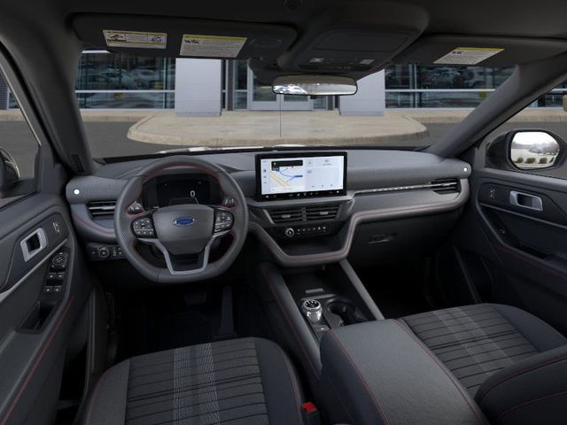 2025 Ford Explorer ST-Line photo 9