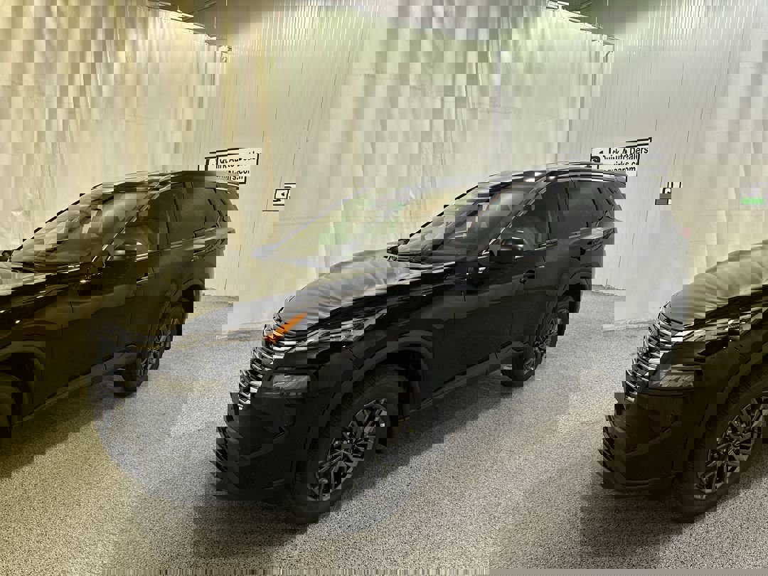 2026 Nissan Rogue S photo 2